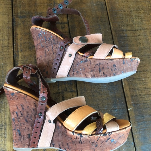 Miss Sixty size 39 wedge shoe - Picture 3 of 6